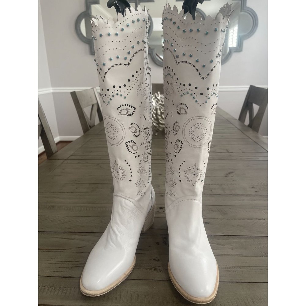 NOW Made in Italy White Leather Laser Cut Studded Western Boots - Size 37.5